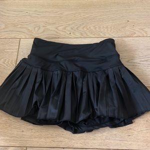 black gold hinge skirt